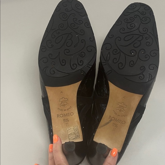 Brighton Black Patent Leather Mules with Silver Medallion Romeo size 9.5 M - Picture 6 of 10